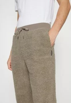 YOURTURN Pantalon de survêtement En Remise trouser Normale all -Vêtements Boutique 008465be2dc64d219f8e00f4fa07ebe9