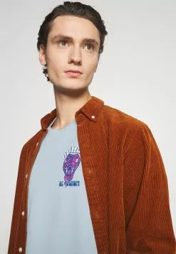 Prix Équitable YOURTURN UNISEX - T-shirt imprimé t shirt Col rond all -Vêtements Boutique 0393c5fc6e3a4c7a88493758335a6e51