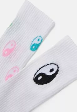 YOURTURN Se Vend Bas Prix 3 PACK - Chaussettes stocking men -Vêtements Boutique 054f93f5e7fd4ba1ab227a686bc16e0e