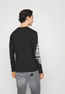 YOURTURN UNISEX - T-shirt à manches longues Meilleure qualité t shirt Col rond all -Vêtements Boutique 176a634a2fa244f3aaa17ceaa68f6ceb