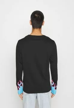 YOURTURN UNISEX - T-shirt à manches longues Prix Imbattable t shirt Col rond all -Vêtements Boutique 1e18d4fa299e4f14bd7afb1f10fa5ce3