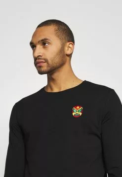 YOURTURN Première Qualité UNISEX - T-shirt à manches longues t shirt Col rond all -Vêtements Boutique 1edf7ea87ccd49679cdd3ee39fa0a87b