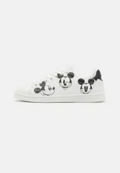 Prix Cassé YOURTURN DISNEY UNISEX - Baskets basses sneaker Rond all -Vêtements Boutique 23263ab3128e486ab3bc4f1b45a285a6 1