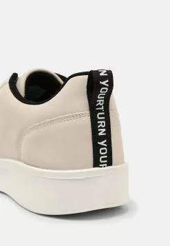 50% Off De Vente YOURTURN UNISEX - Baskets basses sneaker Rond all 17 50% Off De Vente YOURTURN UNISEX - Baskets basses sneaker Rond all -Vêtements Boutique 295fa572833e40c79b3da2e09e99b717