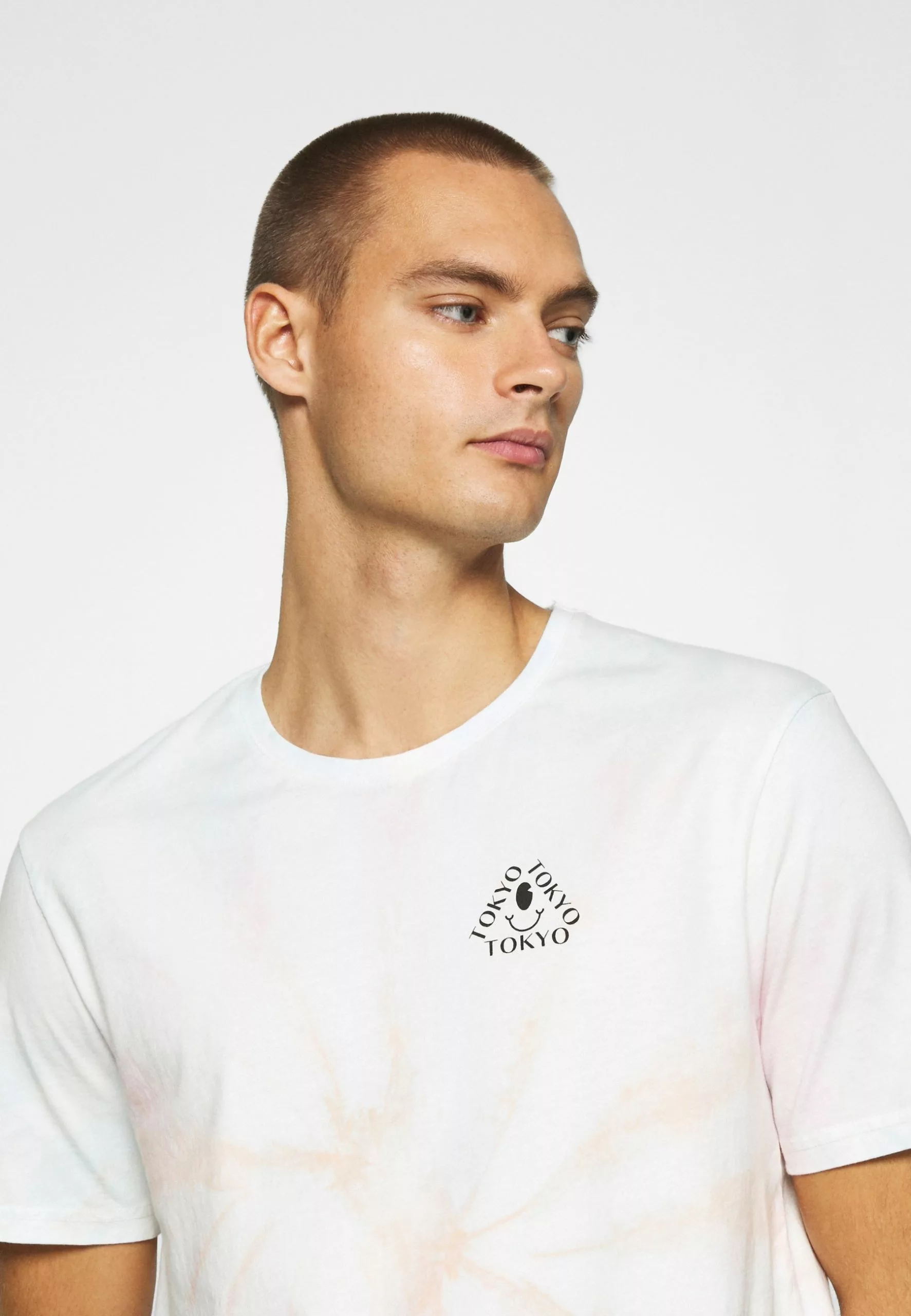 YOURTURN Rabais T-shirt imprimé t shirt Col rond all 7 YOURTURN Rabais T-shirt imprimé t shirt Col rond all – Image 5