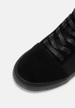 YOURTURN UNISEX - Baskets montantes Prix Avantageux sneaker Rond all -Vêtements Boutique 332d288a6ca941139f5bc31aa661ed08