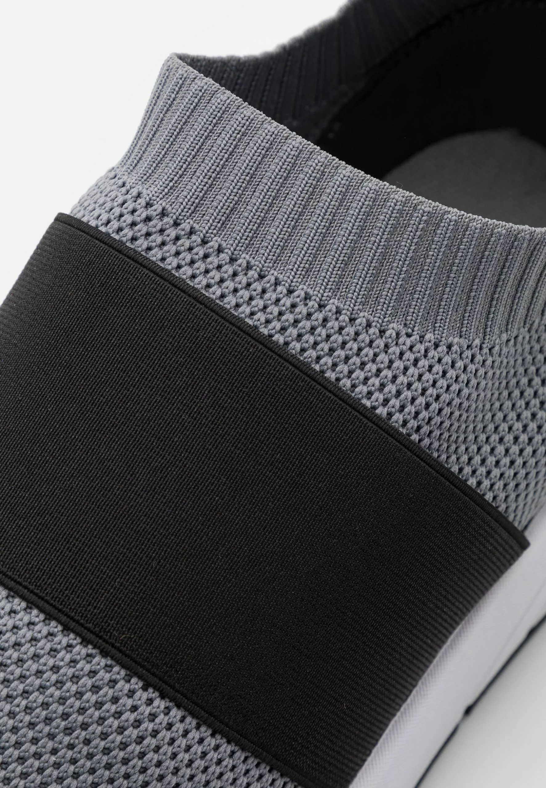 YOURTURN Prix Favorable UNISEX - Baskets basses low shoe Rond all 7 YOURTURN Prix Favorable UNISEX - Baskets basses low shoe Rond all – Image 6