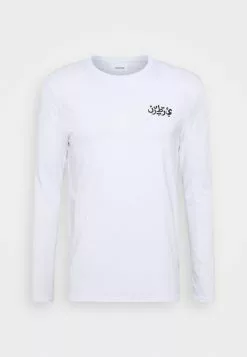 YOURTURN T-shirt à manches longues Prix De Rêve t shirt Col rond women -Vêtements Boutique 3827f39223af4ee5a15dcf45536f605d