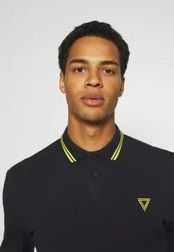 YOURTURN Soldes UNISEX - Polo t shirt Col polo all -Vêtements Boutique 39c07f0ac0bc476b8d0bb07c56316693