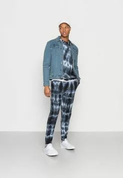 YOURTURN Qualité garantie 100% UNISEX - Sweatshirt pullover Col rond all 8 YOURTURN Qualité garantie 100% UNISEX - Sweatshirt pullover Col rond all -Vêtements Boutique 3c9580b25b0244ad9445fbbea21c9981