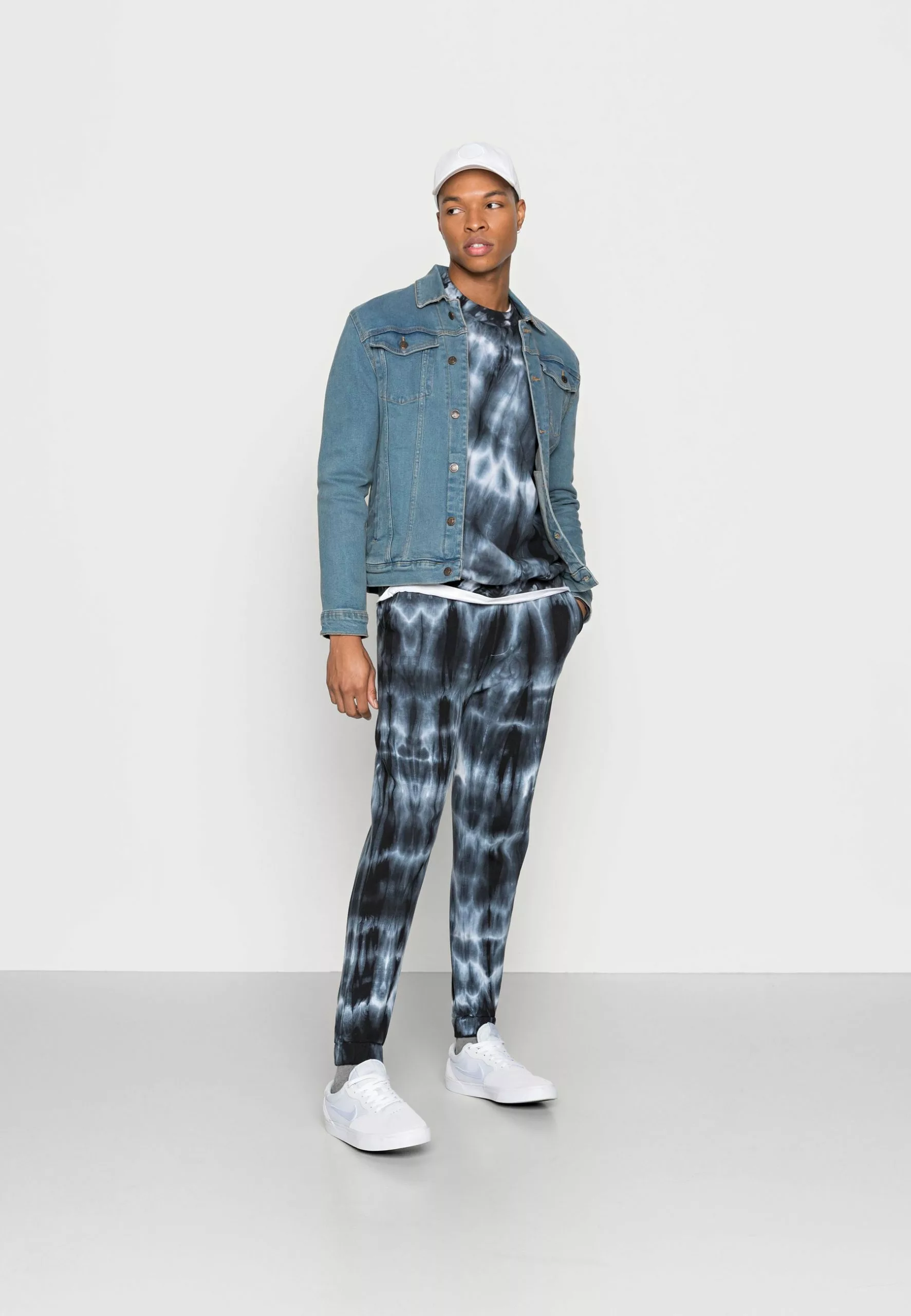 YOURTURN Qualité garantie 100% UNISEX - Sweatshirt pullover Col rond all 4 YOURTURN Qualité garantie 100% UNISEX - Sweatshirt pullover Col rond all – Image 2