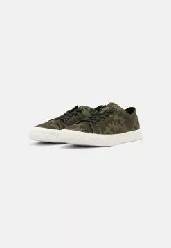 YOURTURN UNISEX - Baskets basses Réduction sneaker Rond all 11 YOURTURN UNISEX - Baskets basses Réduction sneaker Rond all -Vêtements Boutique 3dcccbba91614f58a92b363487654679