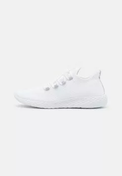 YOURTURN Prix Malin UNISEX - Baskets basses sneaker Rond all -Vêtements Boutique 3e0c3abbfd404bf6a002f54e6d2049a6
