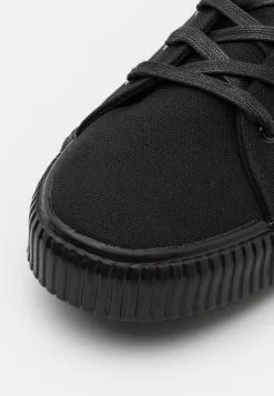 YOURTURN Prix Affortable UNISEX - Baskets montantes sneaker Rond all -Vêtements Boutique 5a31d6d02d0443db9528d9fed44aecc1