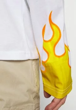 YOURTURN Prix Discount UNISEX - T-shirt à manches longues t shirt Col rond all -Vêtements Boutique 5b82d3ee13a645a995cb5598e79576d8