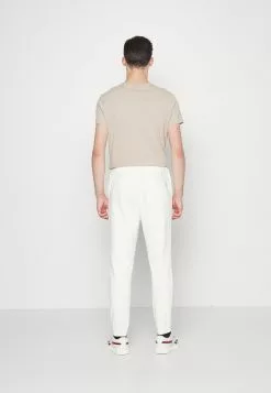 YOURTURN UNISEX - Pantalon de survêtement Prix Aimable trouser Normale all -Vêtements Boutique 624b02b9a3664658bd63de22a701d779