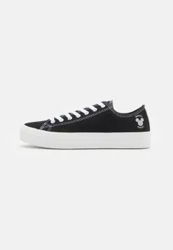Prix Compétitif YOURTURN DISNEY UNISEX - Baskets basses sneaker Rond all 15 Prix Compétitif YOURTURN DISNEY UNISEX - Baskets basses sneaker Rond all -Vêtements Boutique 63a4f256c42548acb6b4f8ffed7c9482 1