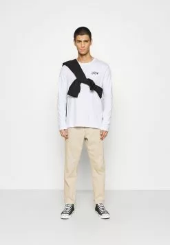 YOURTURN T-shirt à manches longues Prix De Rêve t shirt Col rond women -Vêtements Boutique 650c9631b401417583dd60d12d04f643