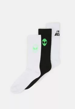 YOURTURN Prix Refroidis 3 PACK - Chaussettes stocking men 11 YOURTURN Prix Refroidis 3 PACK - Chaussettes stocking men -Vêtements Boutique 6d025053532a49d89434961ca3b06197