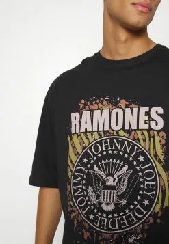 YOURTURN RAMONES TEE UNISEX - T-shirt imprimé Soldes t shirt Col rond all -Vêtements Boutique 7b71a6a1bc3140bcb1a56a1d562e973b