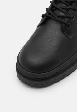 YOURTURN Prix De Rêve UNISEX - Bottines à lacets ankle boots Rond all -Vêtements Boutique 87c549ded3a4462ea2eaa640ab2cc297