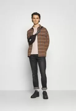 Qualité Fiable YOURTURN T-shirt imprimé t shirt Col rond all 15 Qualité Fiable YOURTURN T-shirt imprimé t shirt Col rond all -Vêtements Boutique 8ae8eaefec9c4a669fb41aa57a8153fb