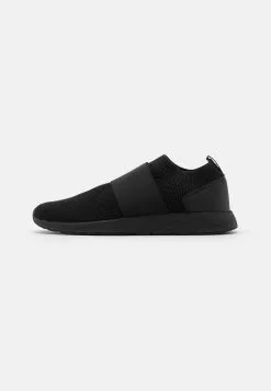 YOURTURN Prix Favorable UNISEX - Baskets basses low shoe Rond all 14 YOURTURN Prix Favorable UNISEX - Baskets basses low shoe Rond all -Vêtements Boutique 8c055c48bd7b445aae825fe34a448b1f