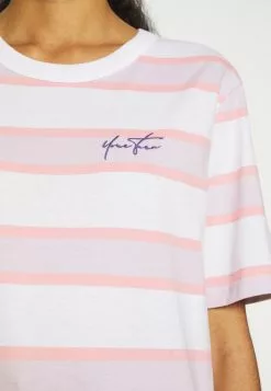 Prix Sacrifiés YOURTURN UNISEX - T-shirt imprimé t shirt Col rond all 15 Prix Sacrifiés YOURTURN UNISEX - T-shirt imprimé t shirt Col rond all -Vêtements Boutique 8f5bac769324467d83d9532fb4d0cb93