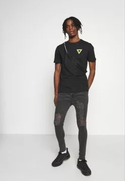 YOURTURN Prix Raisonnable T-shirt imprimé t shirt Col rond all -Vêtements Boutique 9fec8dc576ce4d70bc49134fe985bcf7