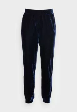 Prix Incroyables YOURTURN FESTIVE JOGGER UNISEX - Pantalon de survêtement trouser Haute all 10 Prix Incroyables YOURTURN FESTIVE JOGGER UNISEX - Pantalon de survêtement trouser Haute all -Vêtements Boutique a470681cdf654082981457c0008b1903