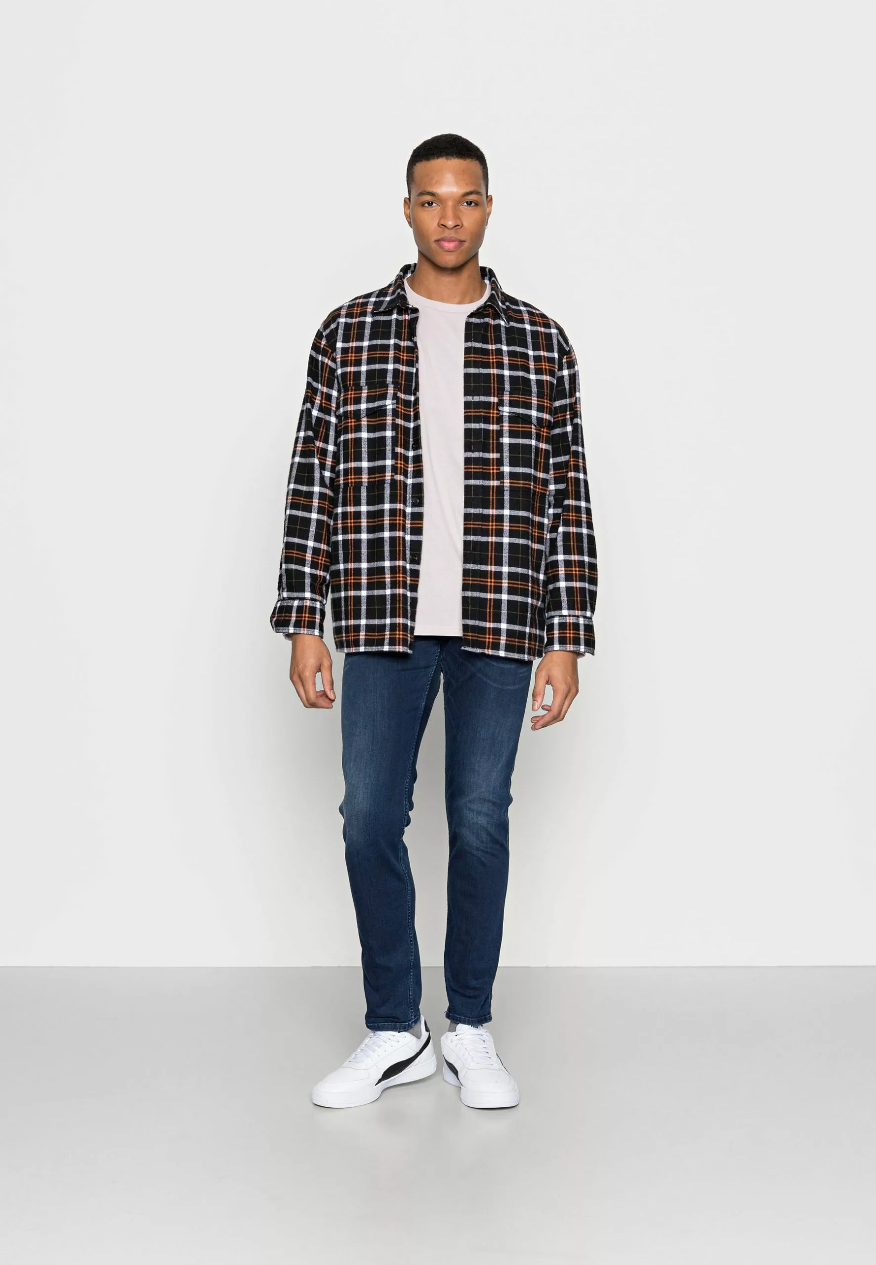 YOURTURN 5 PACK - T-shirt à manches longues Prix d’Amis t shirt Col rond all 3 YOURTURN 5 PACK - T-shirt à manches longues Prix d’Amis t shirt Col rond all