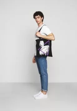 Promos YOURTURN T-shirt imprimé t shirt Col rond all -Vêtements Boutique a7624f4b93ab434880d407fc3a492ecf