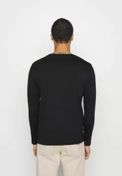 YOURTURN Soldes UNISEX - T-shirt à manches longues t shirt Col rond all -Vêtements Boutique a774b119486d47f2a8571d46724ad15c