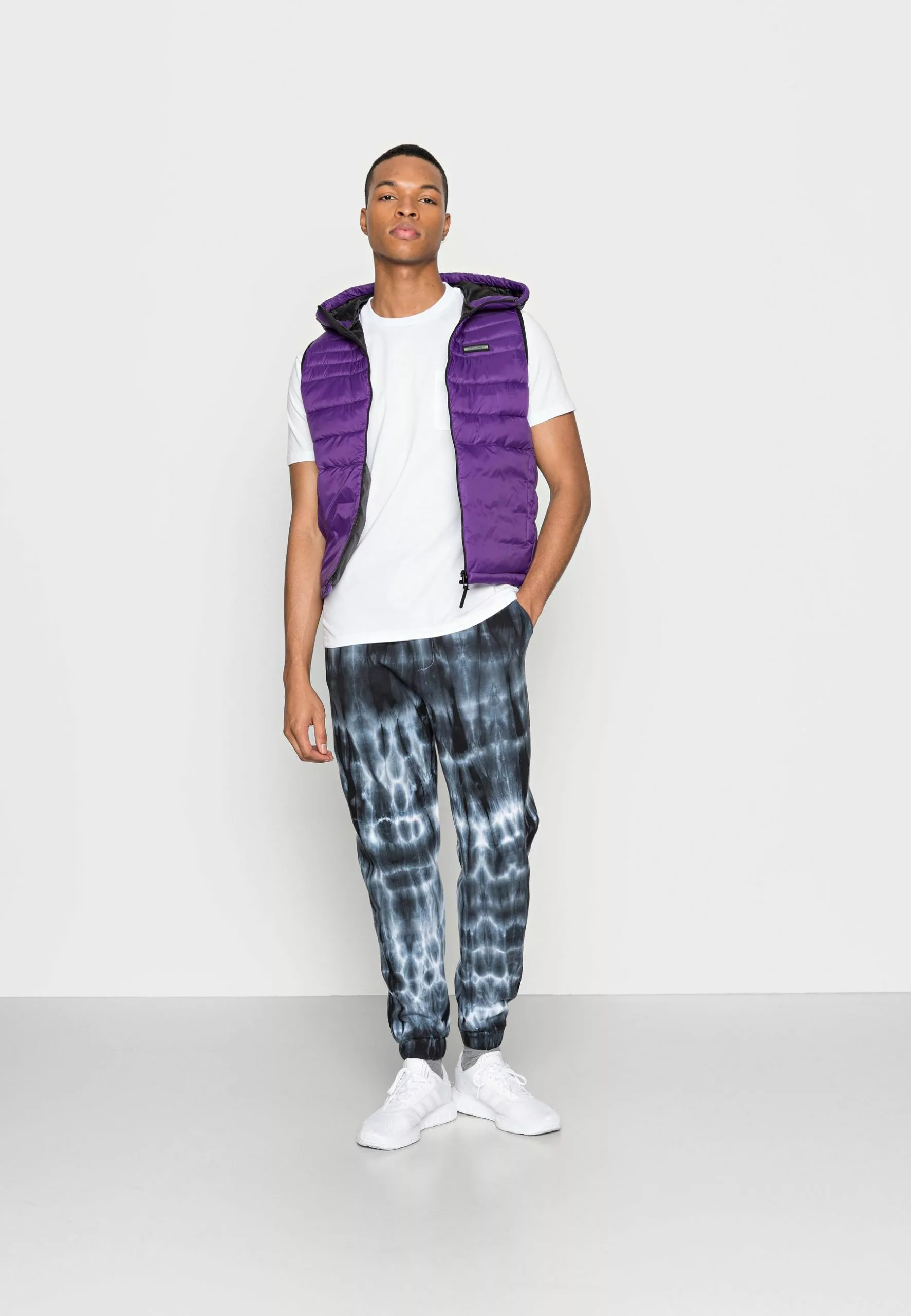 YOURTURN POCKET - T-shirt basique Première Qualité t shirt Col rond all 4 YOURTURN POCKET - T-shirt basique Première Qualité t shirt Col rond all – Image 2