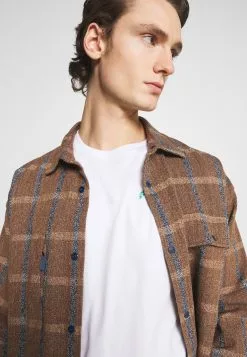 Prix Aimable YOURTURN UNISEX - T-shirt à manches longues t shirt Col rond all -Vêtements Boutique b34ba990f85440849d3774b3576f376c