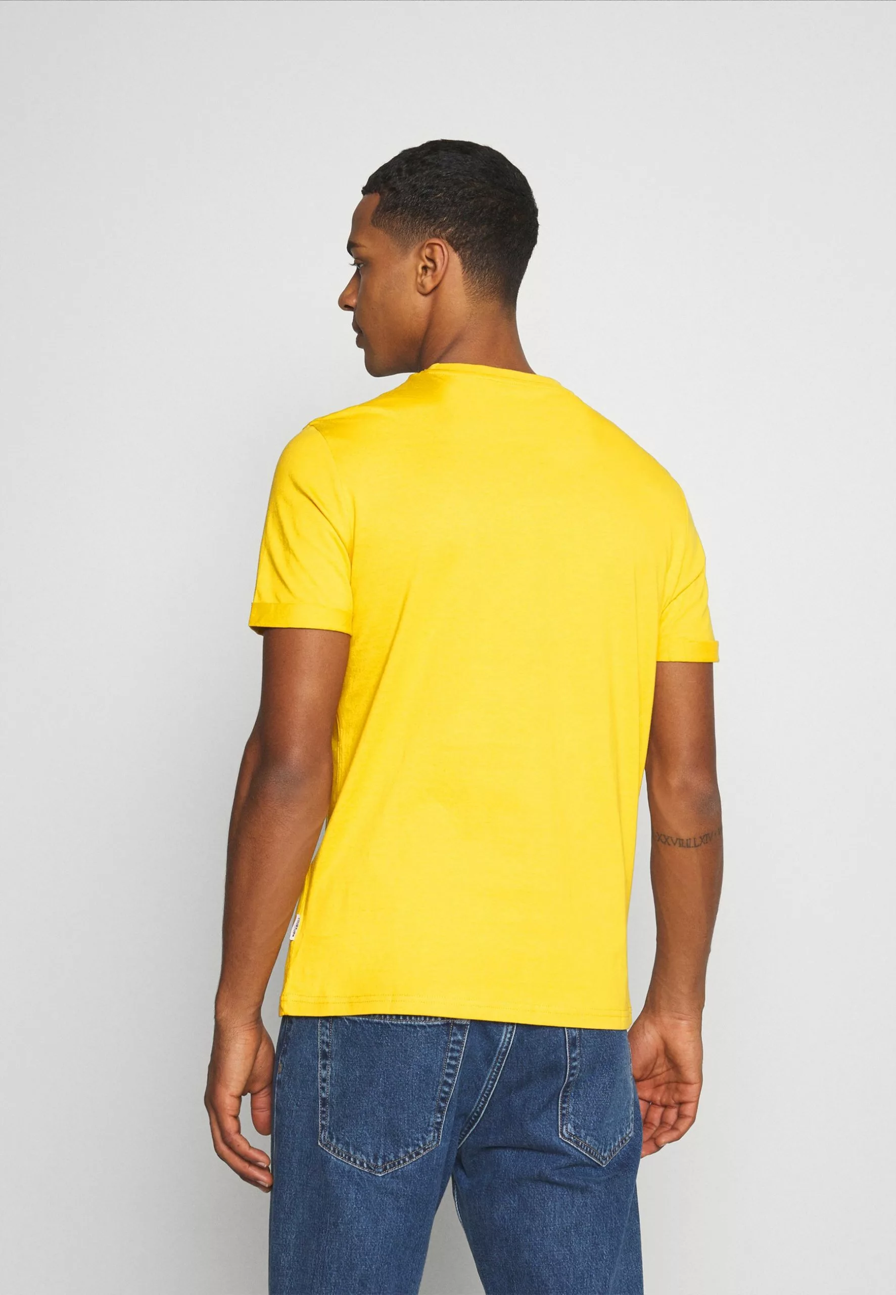 YOURTURN T-shirt imprimé En Remise t shirt Col rond all 5 YOURTURN T-shirt imprimé En Remise t shirt Col rond all – Image 3