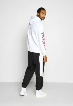 YOURTURN UNISEX - Sweat à capuche Prix Raisonnable pullover Capuche all -Vêtements Boutique bce0817d65f946c88d7e6ff7140d1ef5