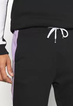 YOURTURN Soldes En Ligne SET UNISEX - Sweat à capuche zippé combination clothing Normale all -Vêtements Boutique caa4f3ca7d9a45fca83d512b7e5f1618