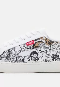 Prix Gelé YOURTURN MARVEL UNISEX - Baskets basses sneaker Rond all 13 Prix Gelé YOURTURN MARVEL UNISEX - Baskets basses sneaker Rond all -Vêtements Boutique d3b0196721a849c8802148d38e010e80