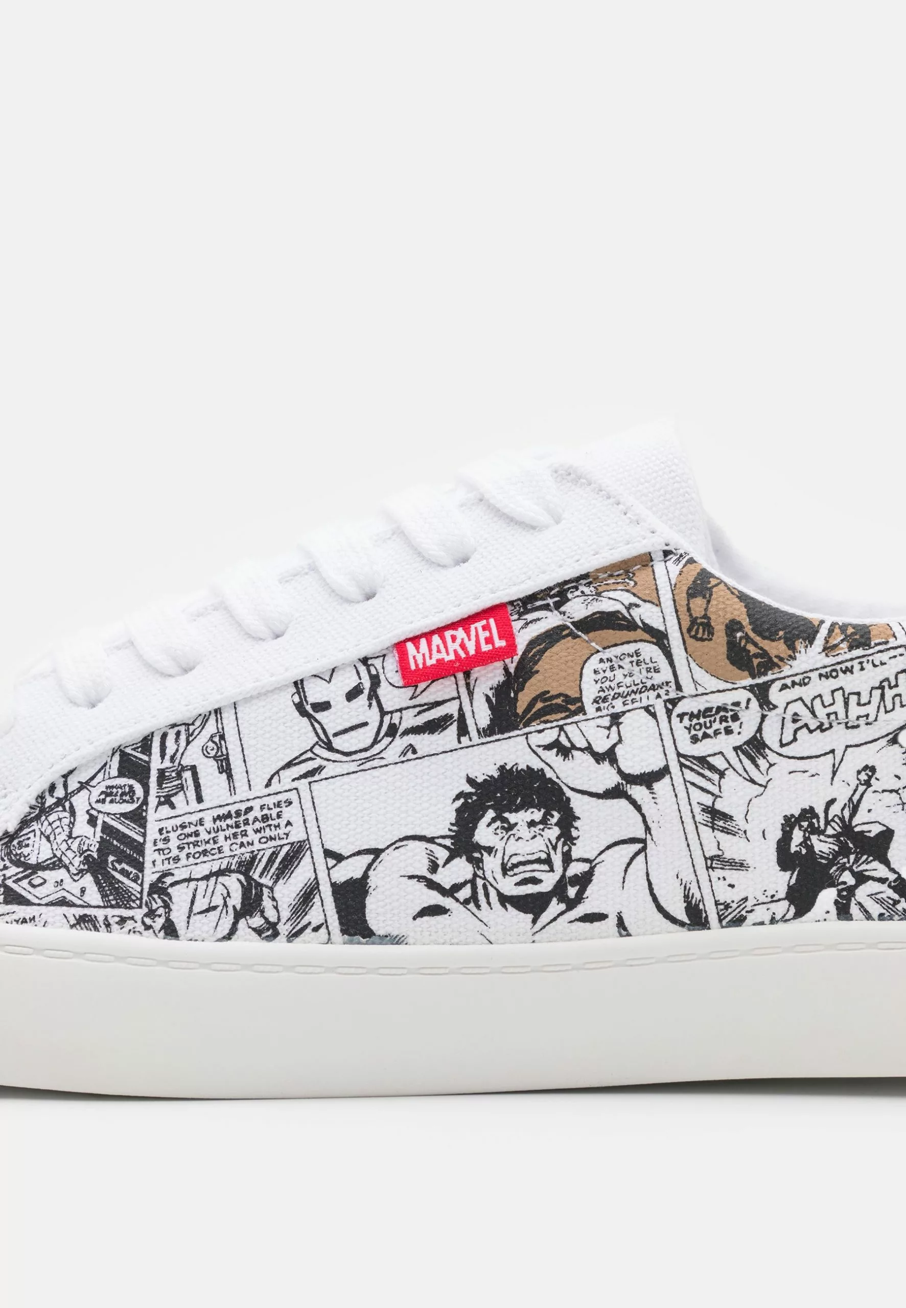 Prix Gelé YOURTURN MARVEL UNISEX - Baskets basses sneaker Rond all 8 Prix Gelé YOURTURN MARVEL UNISEX - Baskets basses sneaker Rond all – Image 6