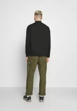 YOURTURN UNISEX - Sweatshirt Prix Dynamité pullover Col officier all -Vêtements Boutique d85267efdb6449e591bc2de42a9819f1