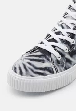 YOURTURN Prix Légers UNISEX - Baskets montantes sneaker Rond all 15 YOURTURN Prix Légers UNISEX - Baskets montantes sneaker Rond all -Vêtements Boutique df380eea25714fe995c4200a2ab8c38d