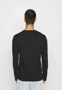 Qualité Supérieure YOURTURN UNISEX - T-shirt à manches longues t shirt Col rond all -Vêtements Boutique e418436d9e804f9385c07ca16bc4242c