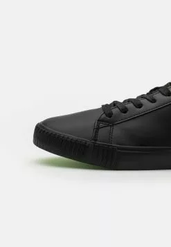 Assurance De l’Authenticité YOURTURN UNISEX - Baskets basses sneaker Rond all 14 Assurance De l’Authenticité YOURTURN UNISEX - Baskets basses sneaker Rond all -Vêtements Boutique e48f5e225ec04e49ac89d30f81c4f4f7