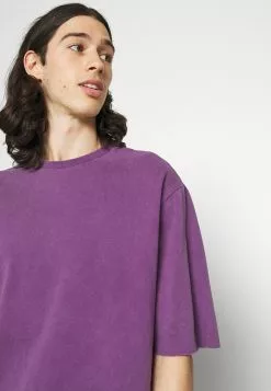 YOURTURN UNISEX - T-shirt basique Remise En Ligne t shirt Col rond all -Vêtements Boutique e7903bef3a36427e81f07f1b6cf4c67c