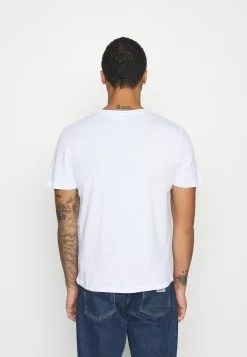 YOURTURN UNISEX BUTTERFLY TEE - T-shirt imprimé Prix Bradés t shirt Col rond all 9 YOURTURN UNISEX BUTTERFLY TEE - T-shirt imprimé Prix Bradés t shirt Col rond all -Vêtements Boutique eaef353fed6448b0bdede3dfcc37171c