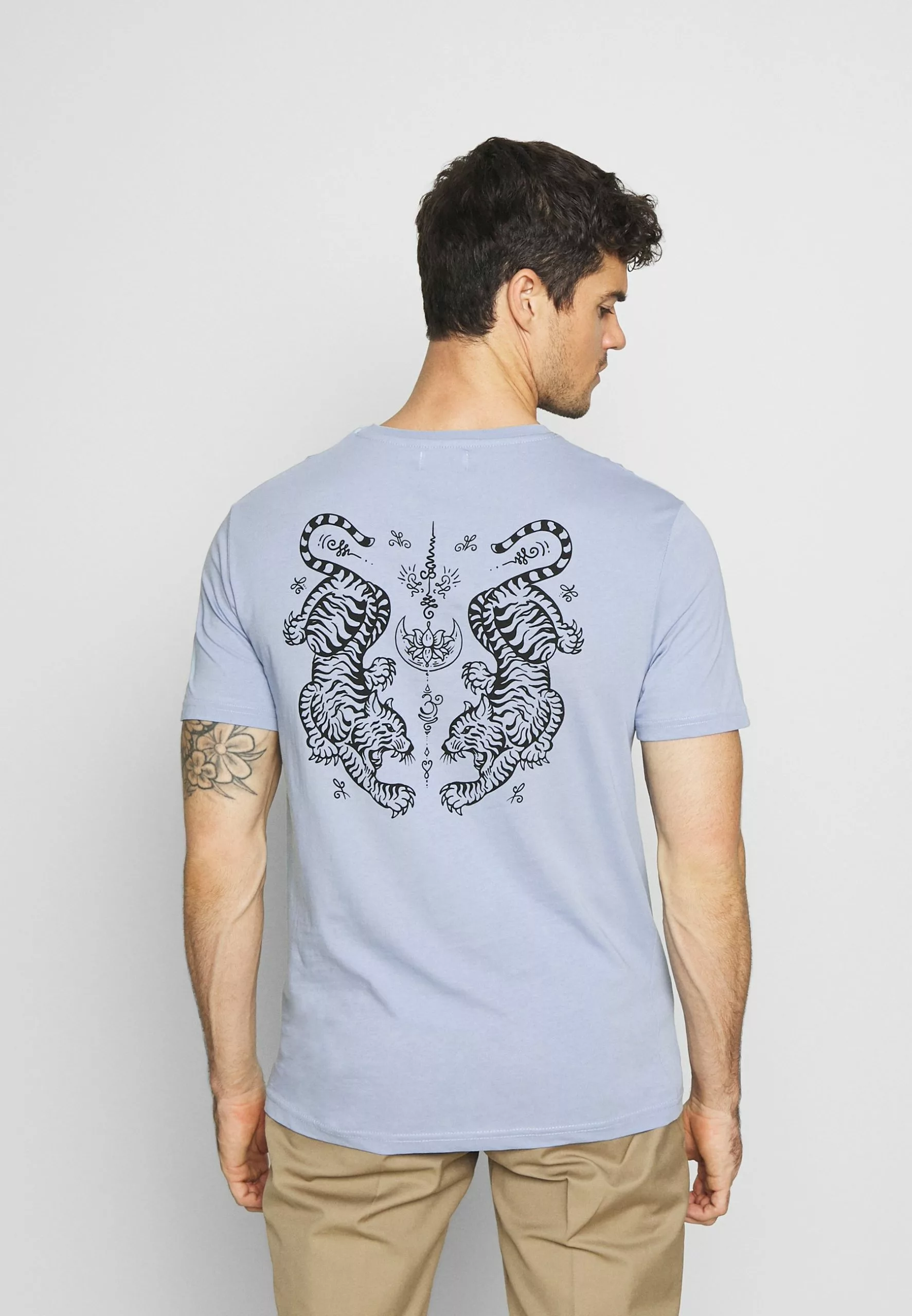 Produit de première qualité YOURTURN T-shirt imprimé - blue t shirt Col rond all 5 Produit de première qualité YOURTURN T-shirt imprimé - blue t shirt Col rond all – Image 3