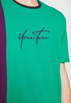 YOURTURN Prix Ourlé UNISEX - T-shirt imprimé t shirt Col rond all -Vêtements Boutique f33846cf6b754c80b1d7fd273c868a9c