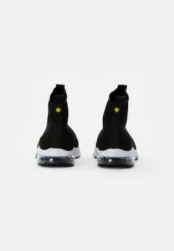 Prix Bradés YOURTURN Baskets montantes sneaker Rond all -Vêtements Boutique fe7bdc1478d44cef902756574efb2f36